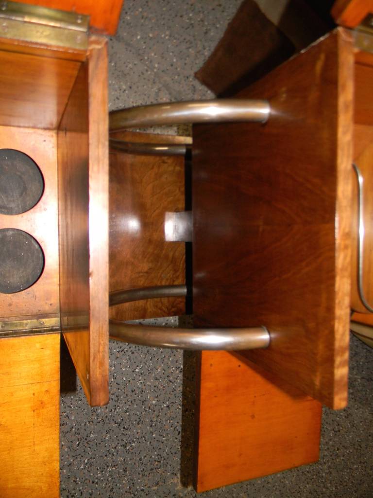 Unique Art Deco Rolling Bar or Liquor Cart In Good Condition In Oakland, CA