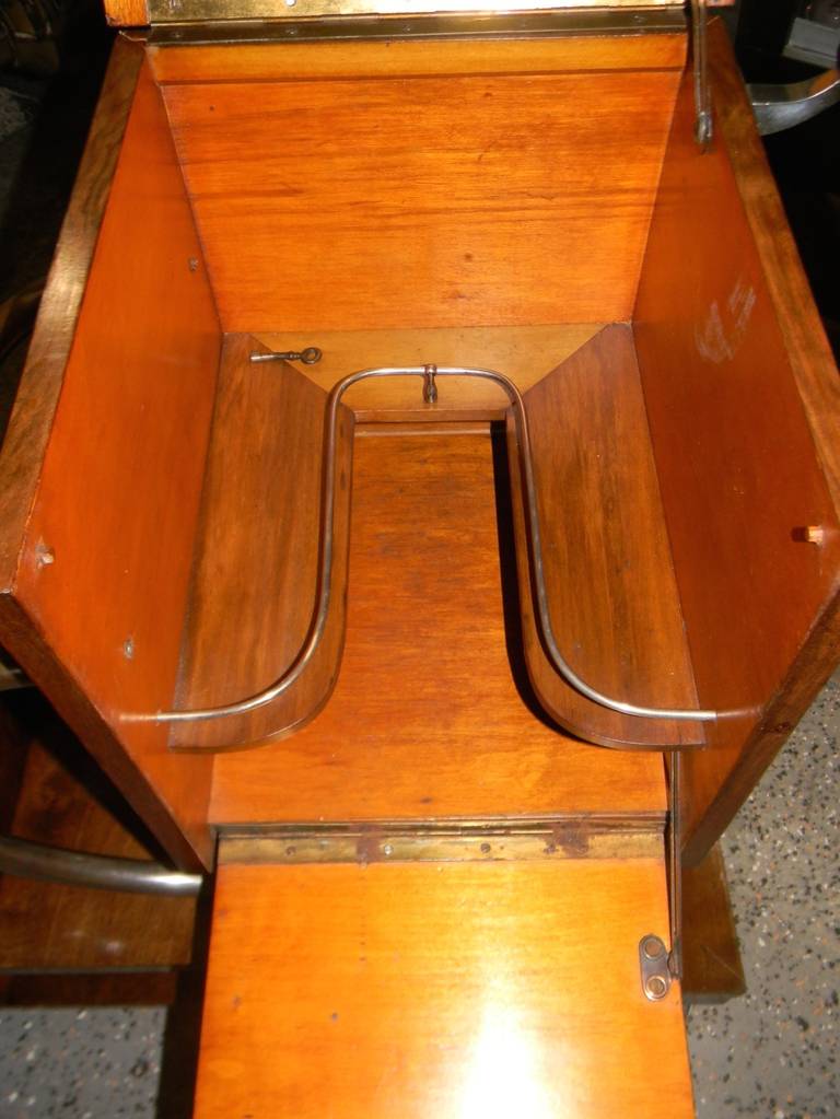 Mid-20th Century Unique Art Deco Rolling Bar or Liquor Cart