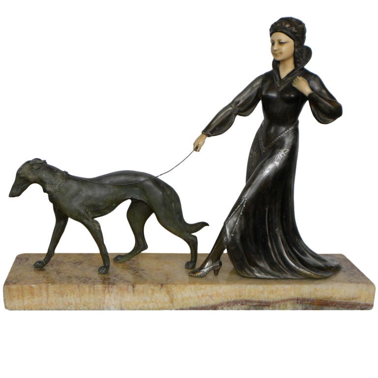 Statue française d'une femme et d'un chien Barzoï:: signée : S Cali