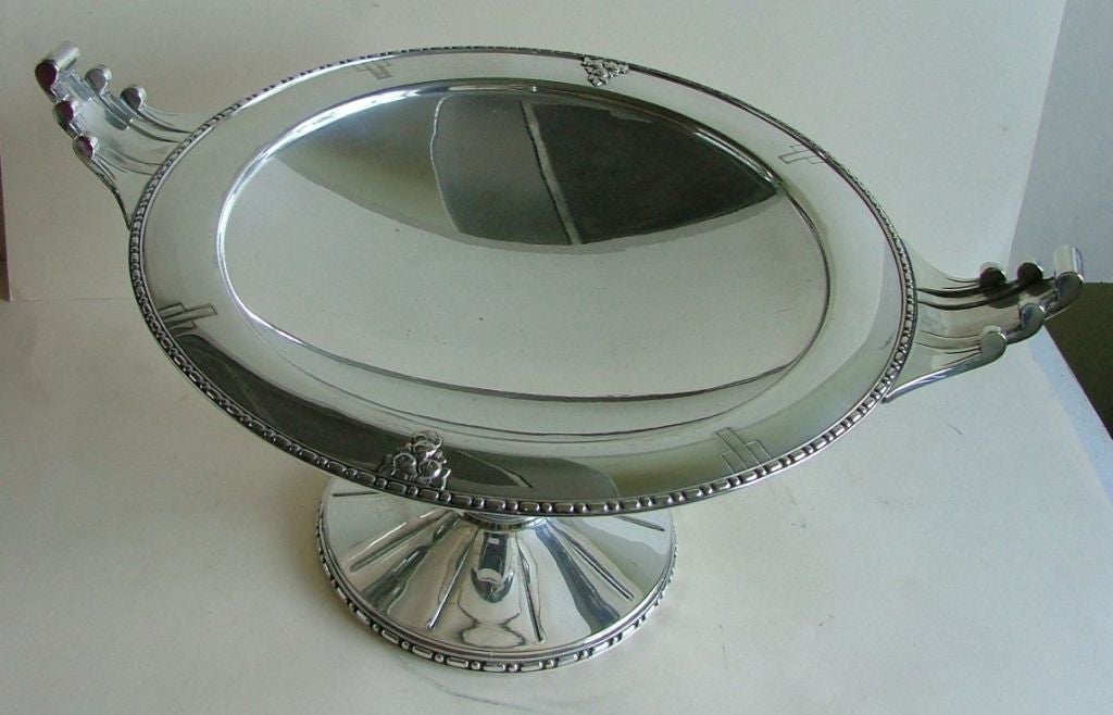 Mid-20th Century Exceptional Silver Plated Bronze Tazza or Coupe, French Art Deco For Sale