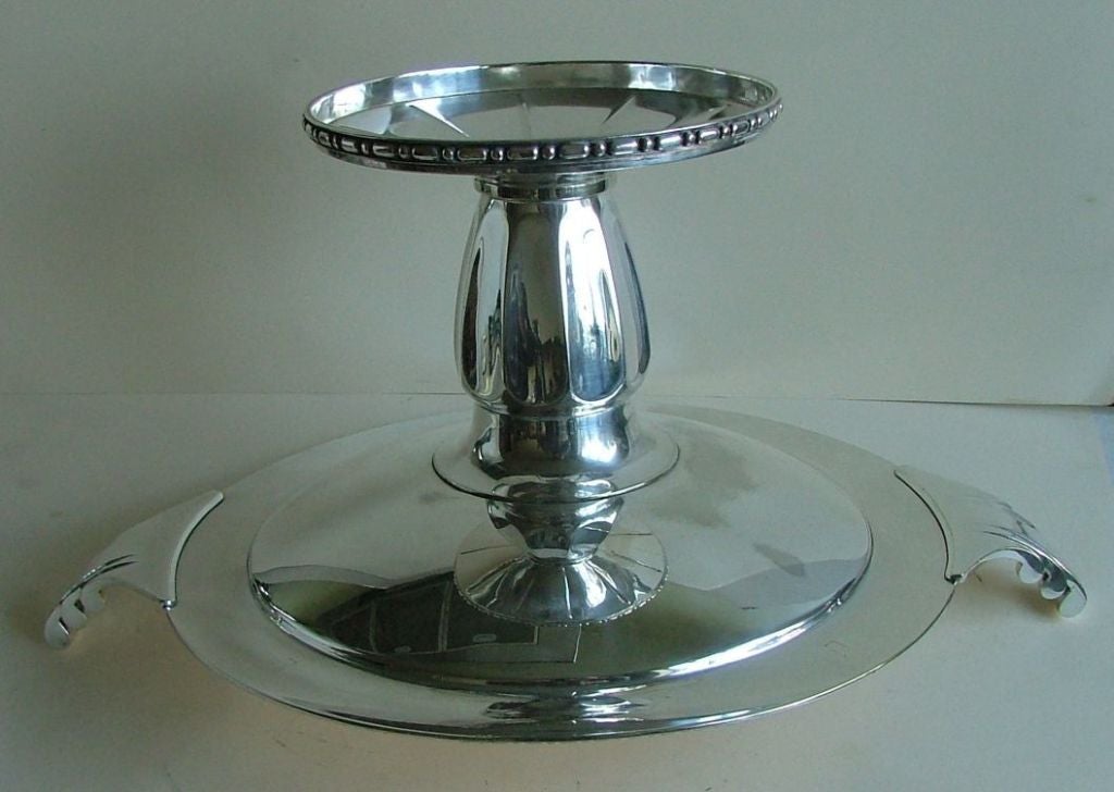 Exceptional Silver Plated Bronze Tazza or Coupe, French Art Deco For Sale 2