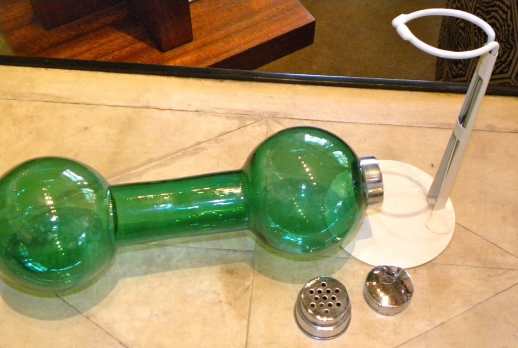 Mid-20th Century The Art Deco Glass Dumbbell cocktail shaker