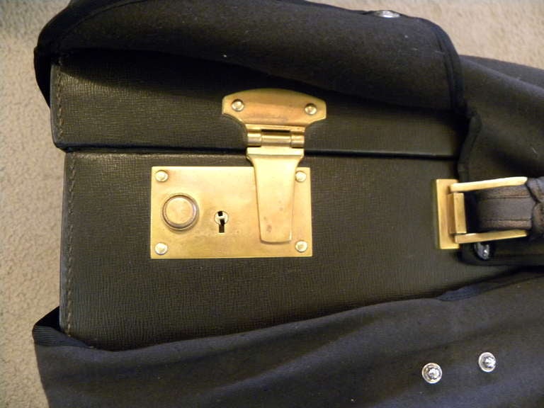Elegant His/Her Travel Vanity Set Luggage in Leather 4