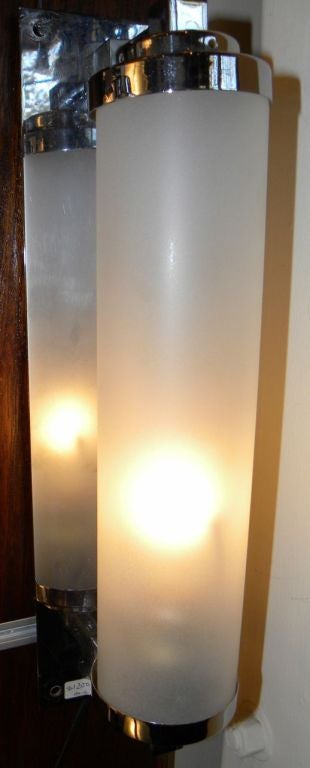 Waschtisch-Art Deco-Leuchten Streamline-Modern (Französisch) im Angebot