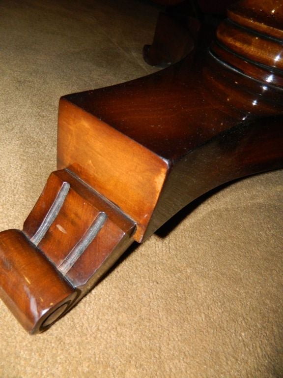 Unique Art Deco French Style Classic Entry Table, circa 1930s 4