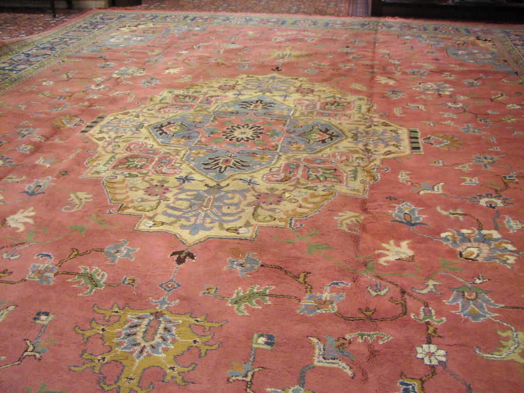 A LARGE CARPET. TURKISH, MID 20th CENTURY