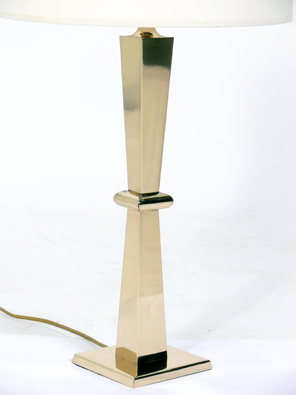 Elegante Messing-Schreibtischlampe, zugeschrieben Tommi Parzinger, Amerikaner, um 1950.
