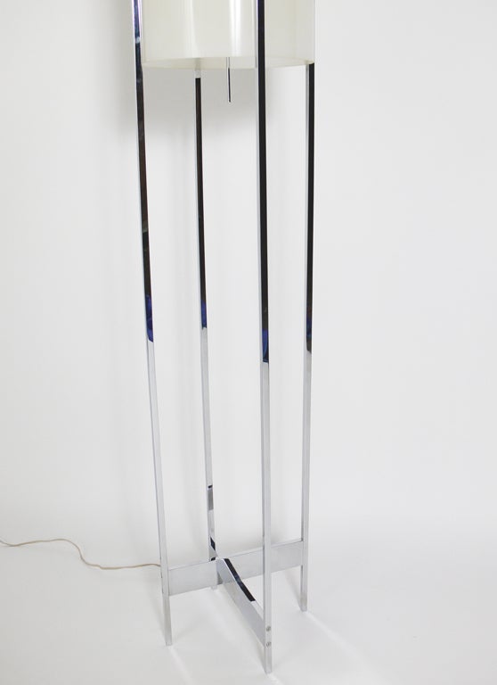 Clean Lined Chrome Floor Lamp by Paul Mayen for Habitat In Good Condition In Atlanta, GA