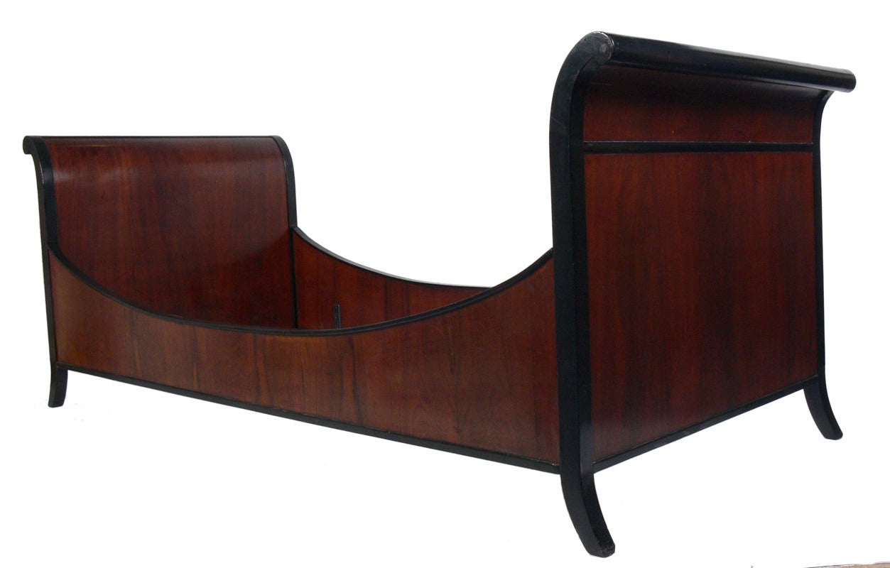 sleigh day bed