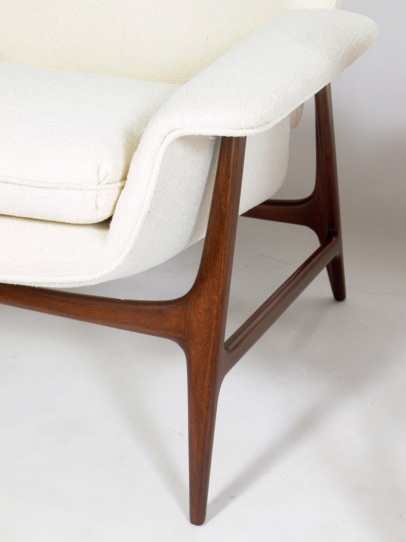 Mid-20th Century Pair of Danish Modern Lounge Chairs
