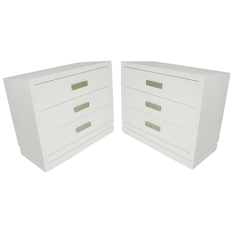 Pair of 1940s Chests in White Lacquer with Nickel Hardware