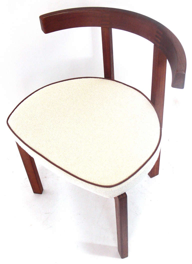 Mid-20th Century Set of Six Danish Modern Dining Chairs in the manner of Ole Wanscher