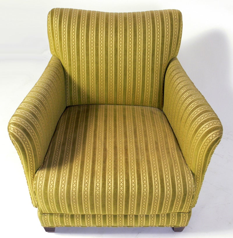 Mid-Century Modern Curvaceous Modern Lounge Chair