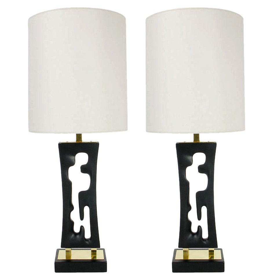 Pair of Sculptural Modernist Lamps in Black Lacquer and Brass