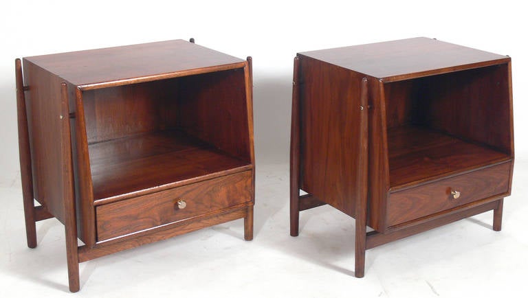 Pair of Modern Walnut Night Stands, designed by Kipp Stewart for Drexel, circa 1960s. They are a versatile size and can be used as night stands or as end or side tables. They are currently being refinished and can be refinished in your choice of