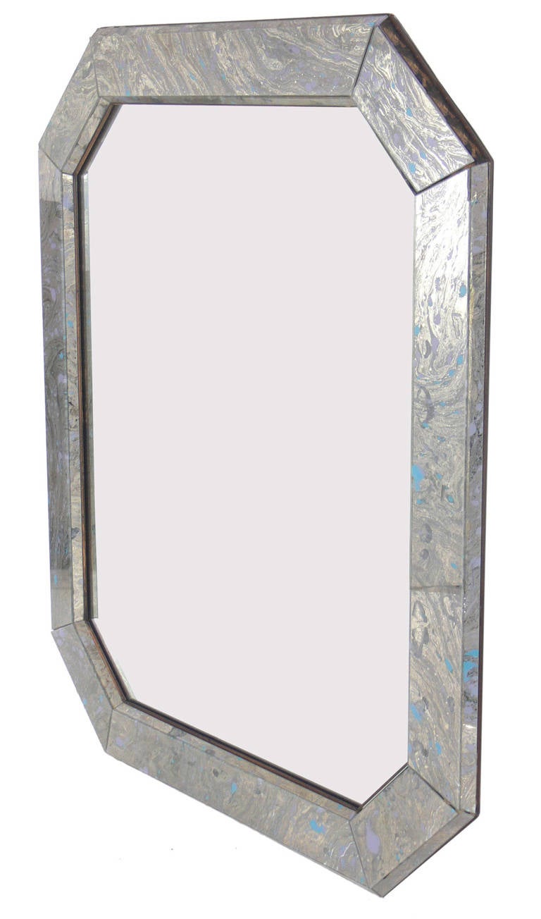 Achteckiger marmorierter Spiegel, amerikanisch, ca. 1960er Jahre.