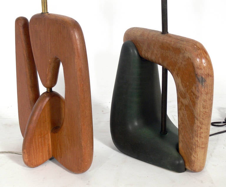 Sculptural Modernist Lamps in the manner of Isamu Noguchi, American, circa 1950s. The overall height of the lamp pictured on the left is 27.5
