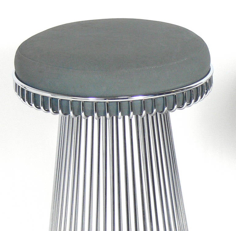 sculptural bar stool