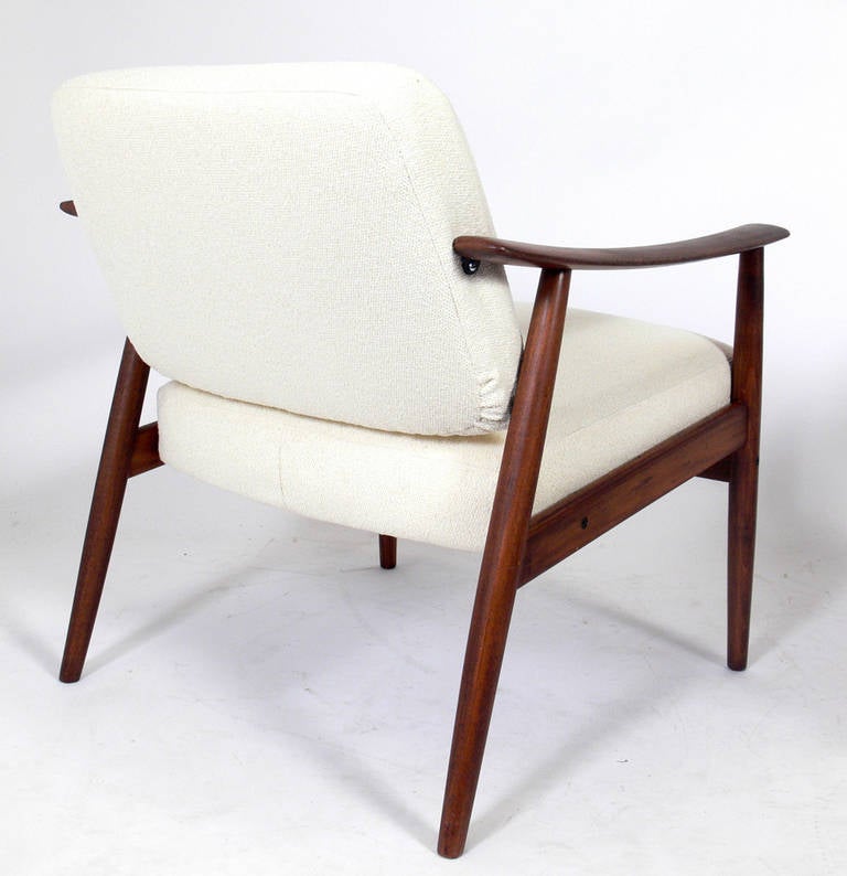 Pair of Danish Modern Lounge Chairs In Good Condition In Atlanta, GA
