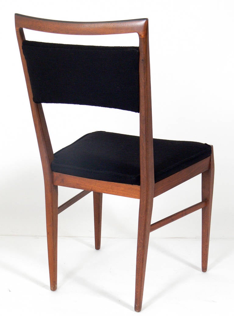 Set of Six Walnut Modern Dining Chairs in the Manner of Paul McCobb In Good Condition In Atlanta, GA