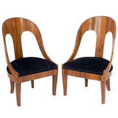 Elegant Pair of Italian Spoon Back Slipper Chairs