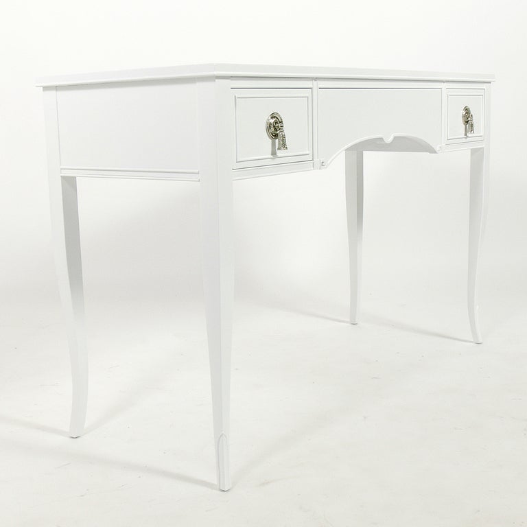 Elegant White Lacquer Desk with Nickel Hardware In Excellent Condition In Atlanta, GA