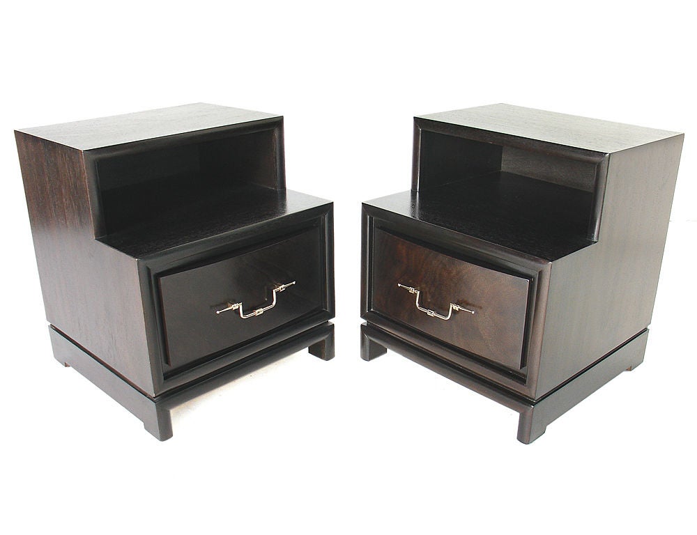 Pair of Night Stands or End Tables attributed to Tommi Parzinger In Excellent Condition For Sale In Atlanta, GA