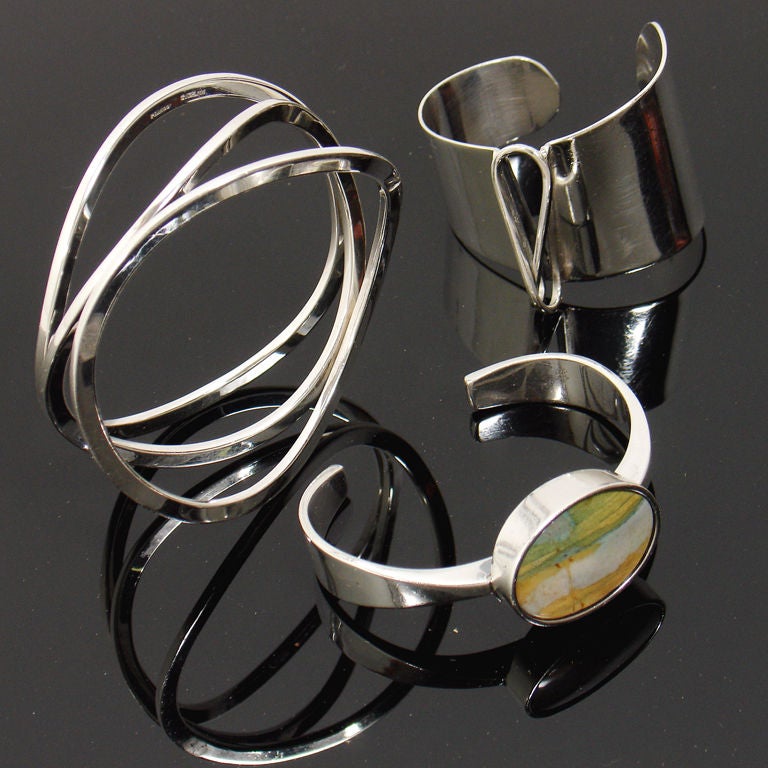 Armband aus Sterlingsilber im modernistischen Stil (Moderne der Mitte des Jahrhunderts) im Angebot
