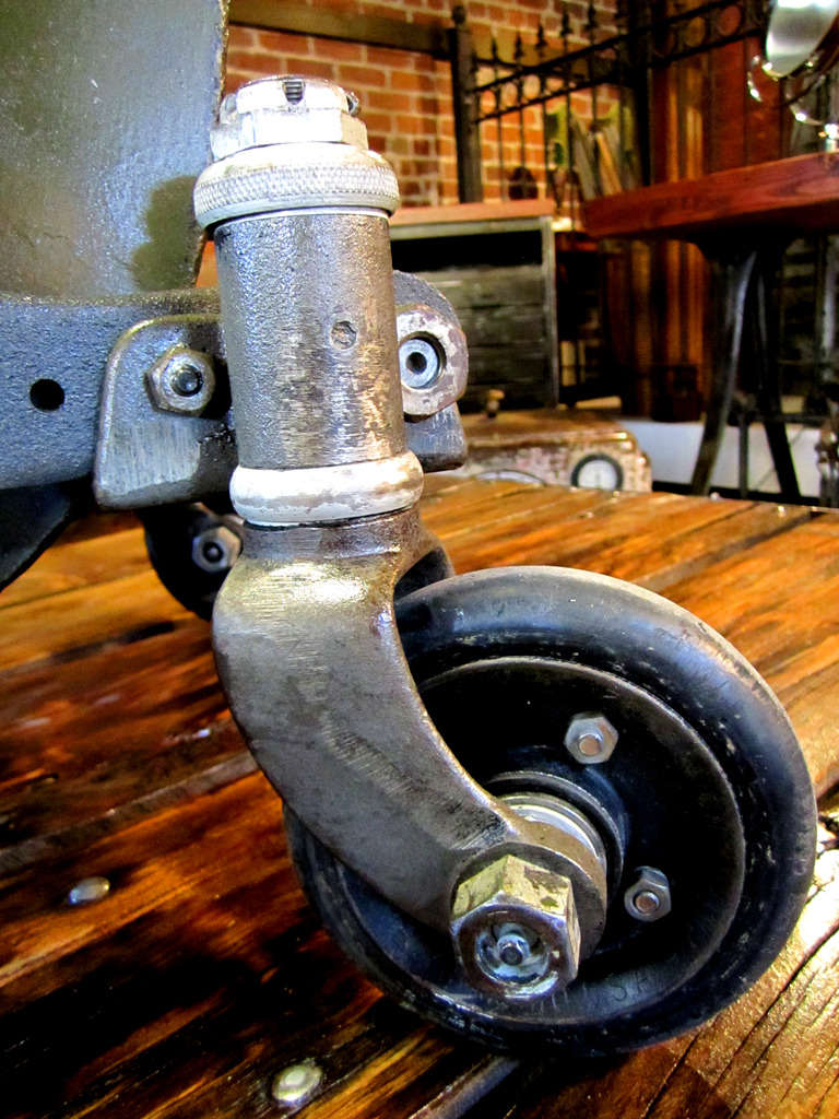 Industrial Bucket Cart In Good Condition In Spokane, WA