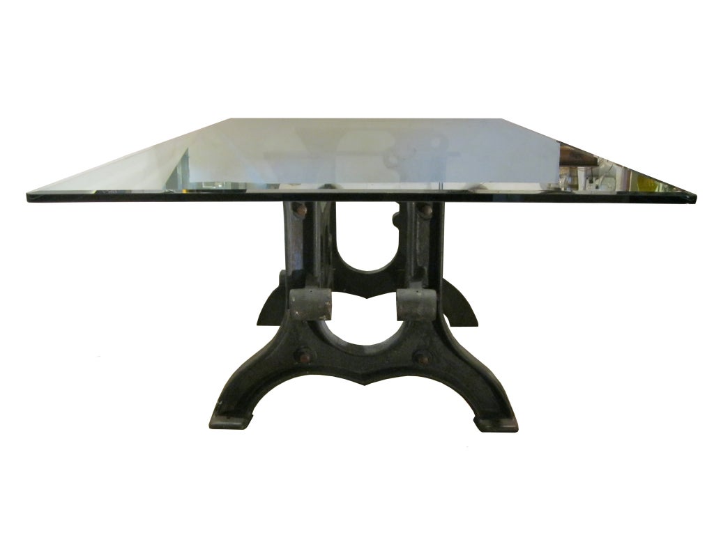 Iron industrial dining table For Sale