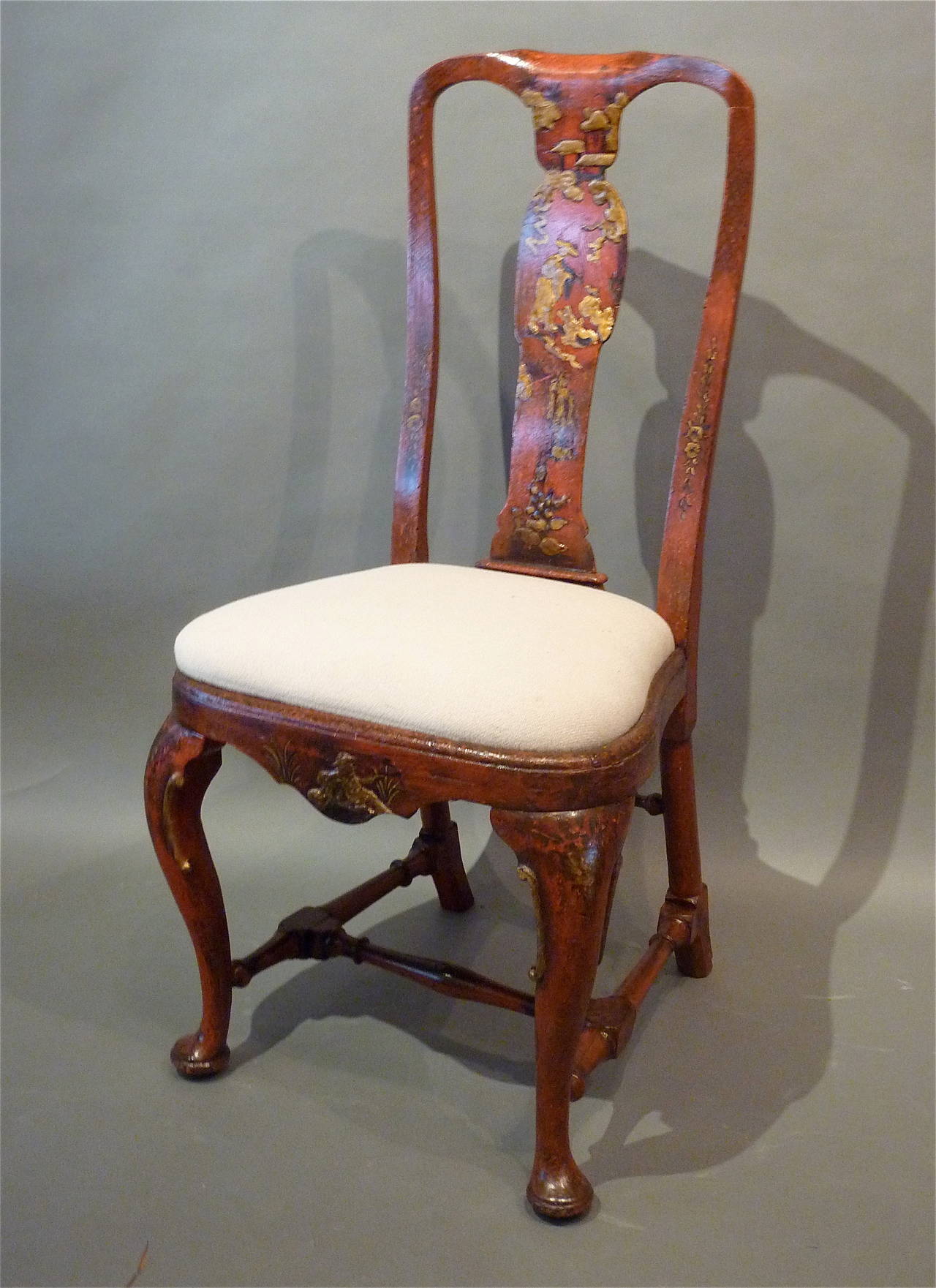 Rare Queen Anne Period 18th Century Red Lacquered Side Chairs In Good Condition In Middleburg, VA