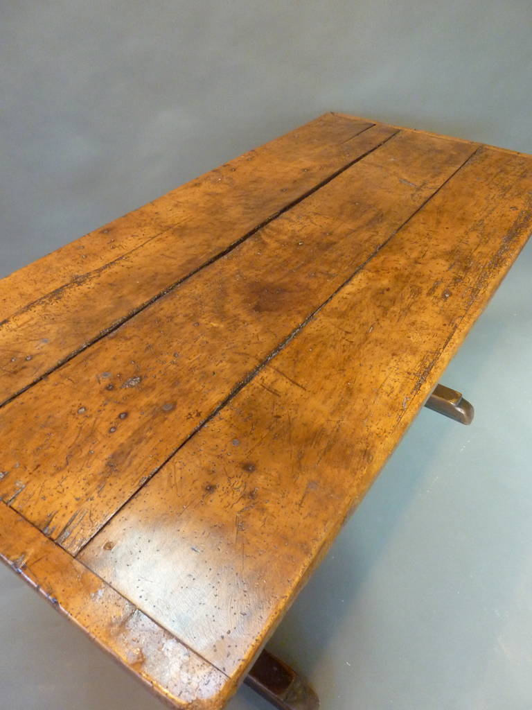 Early 19th Century Rustic Welsh Tavern Table 1