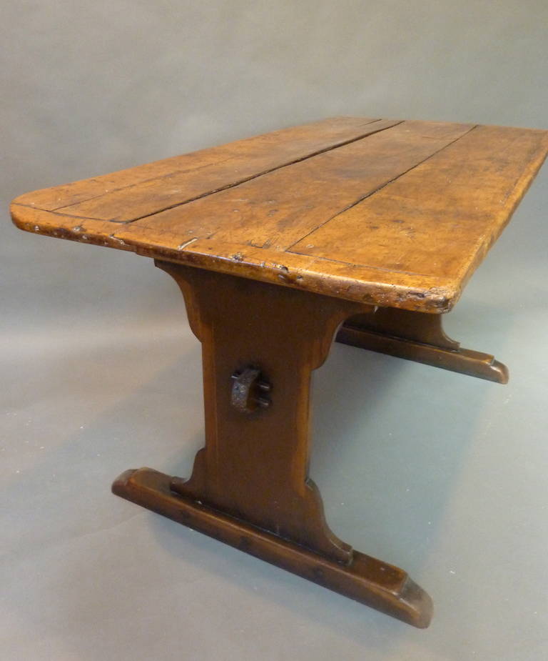 Early 19th Century Rustic Welsh Tavern Table 2