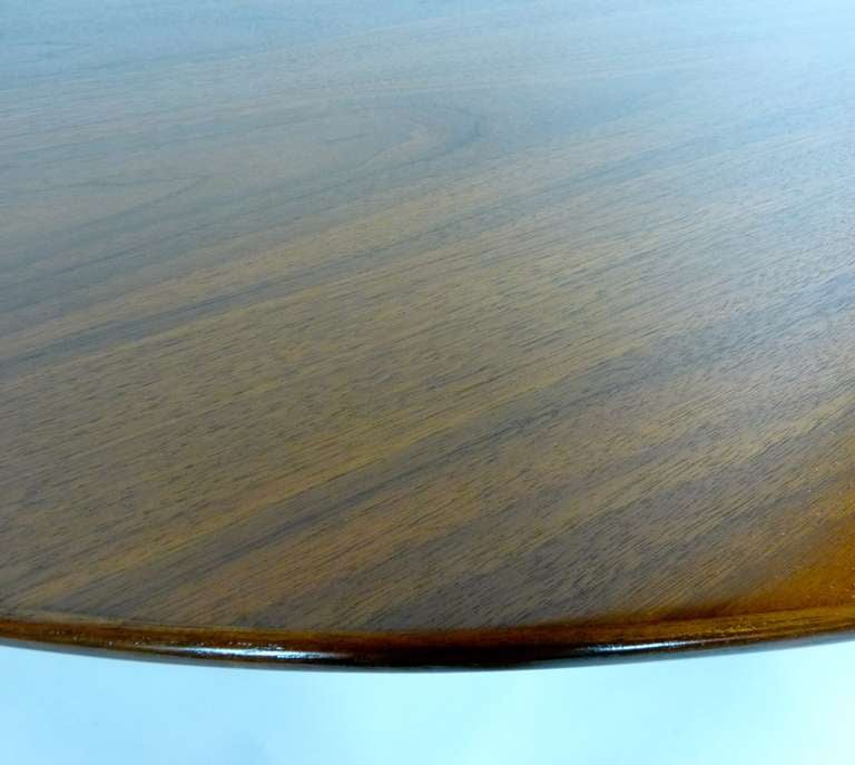 American Eero Saarinen for Knoll Oval Coffee Table