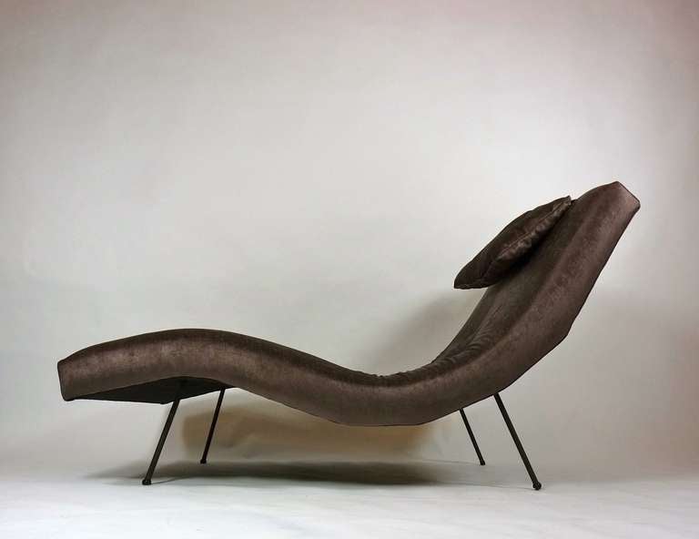 Adrian Pearsall Chaise Lounge

Please inquire regarding trade pricing.