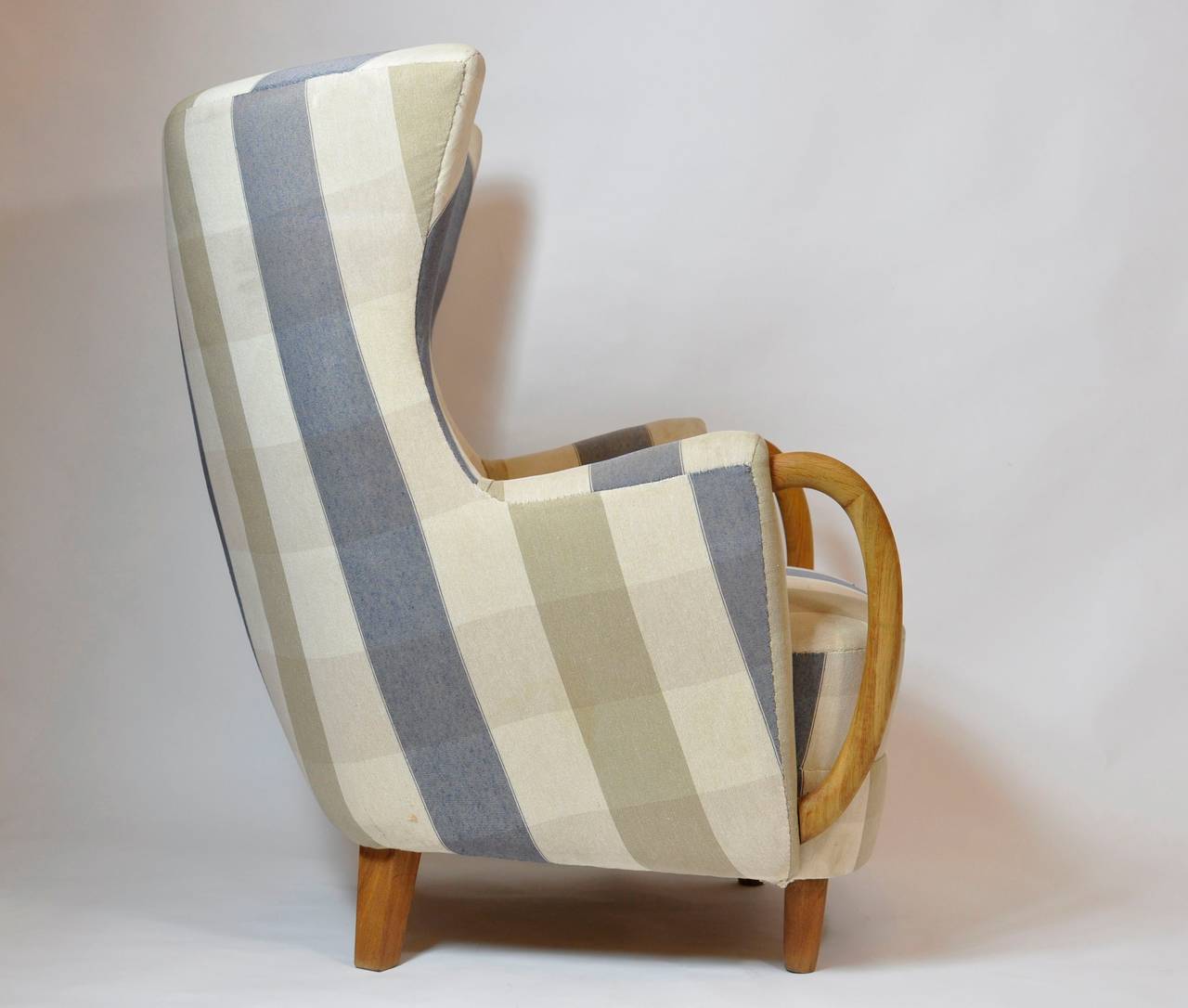 Scandinavian Modern 1950s Danish Lounge Chair