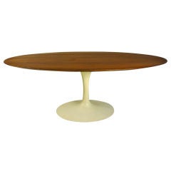 Eero Saarinen For Knoll Oval Walnut Dining Table