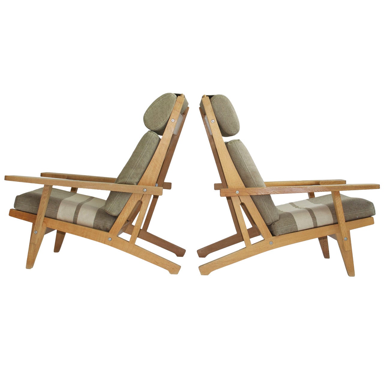 Pair of Wide Arm Lounge Chairs by Hans Wegner For Sale