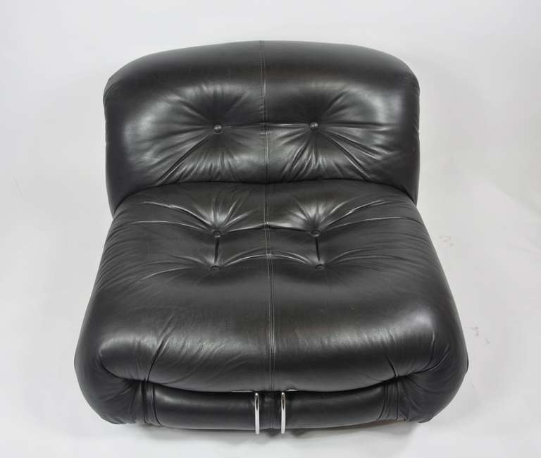 Original Black Leather Soriana Chairs by Tobia Scarpa In Good Condition In Turners Falls, MA