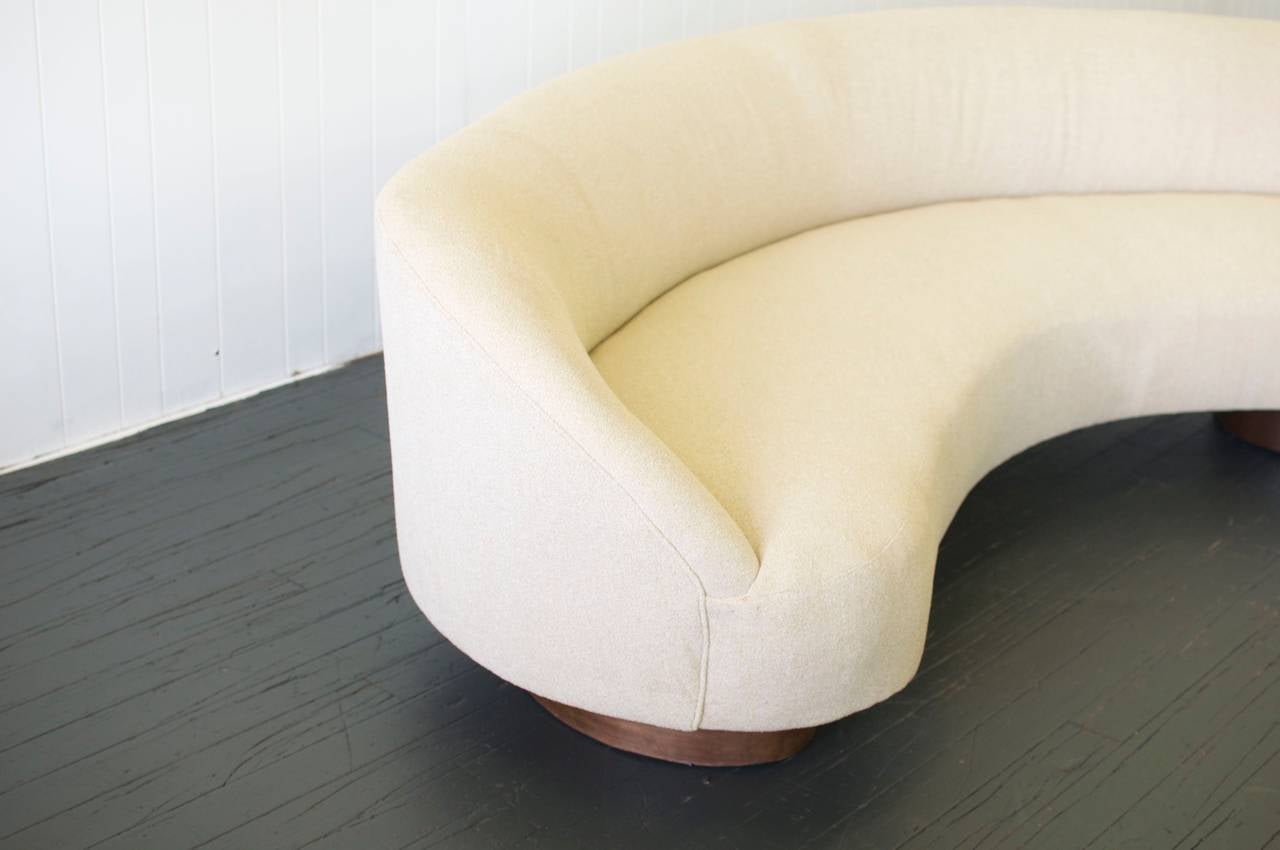 Großes Serpentinen-Sofa von Vladimir Kagan für Directional (Stoff)