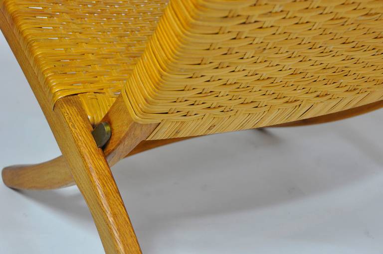 Scandinavian Modern Hans Wegner Folding Chair For Sale