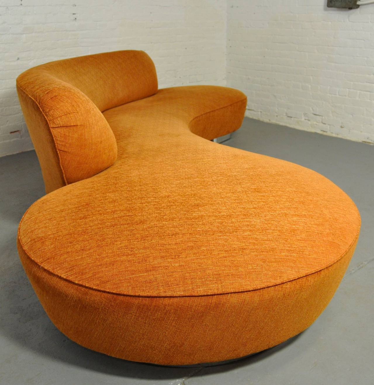 Mid-Century Modern Vladimir Kagan Serpentine Sofa