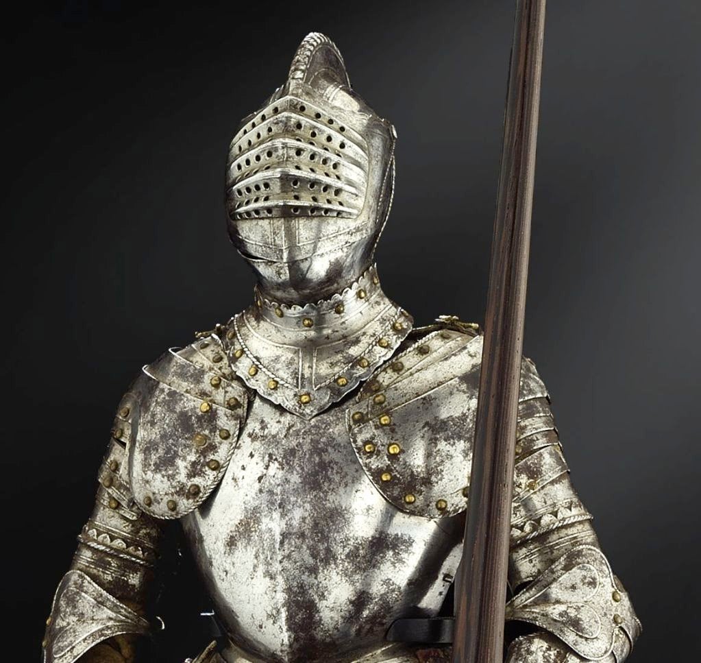 Model Armor In The 16th Century Style