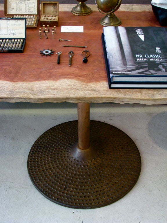 Industrial cast iron table base with pebbled and tuliped structure, flat 