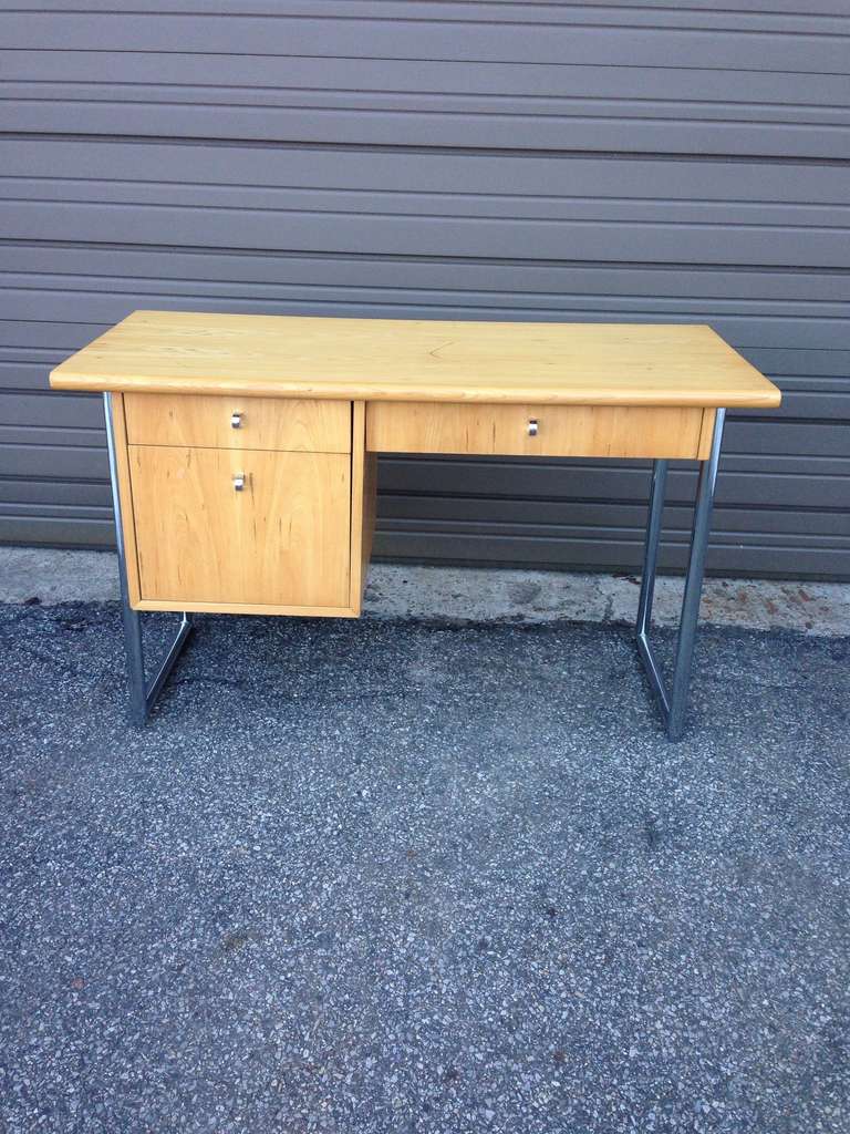 Mid-Century Modern desk by Jack Cartwright for founders and manufactured by Thomasville, will refinish to yours and or your client's specification, this desk is fully finished as per the thumbnail image and can be floated any where in the room,