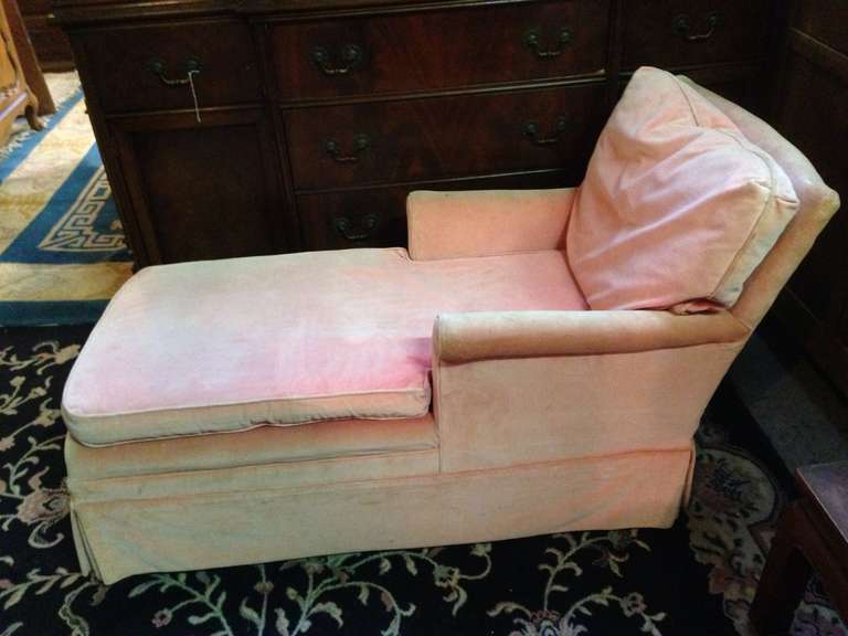Small Chaise Longue, will re upholster with client's own fabric all inclusive.