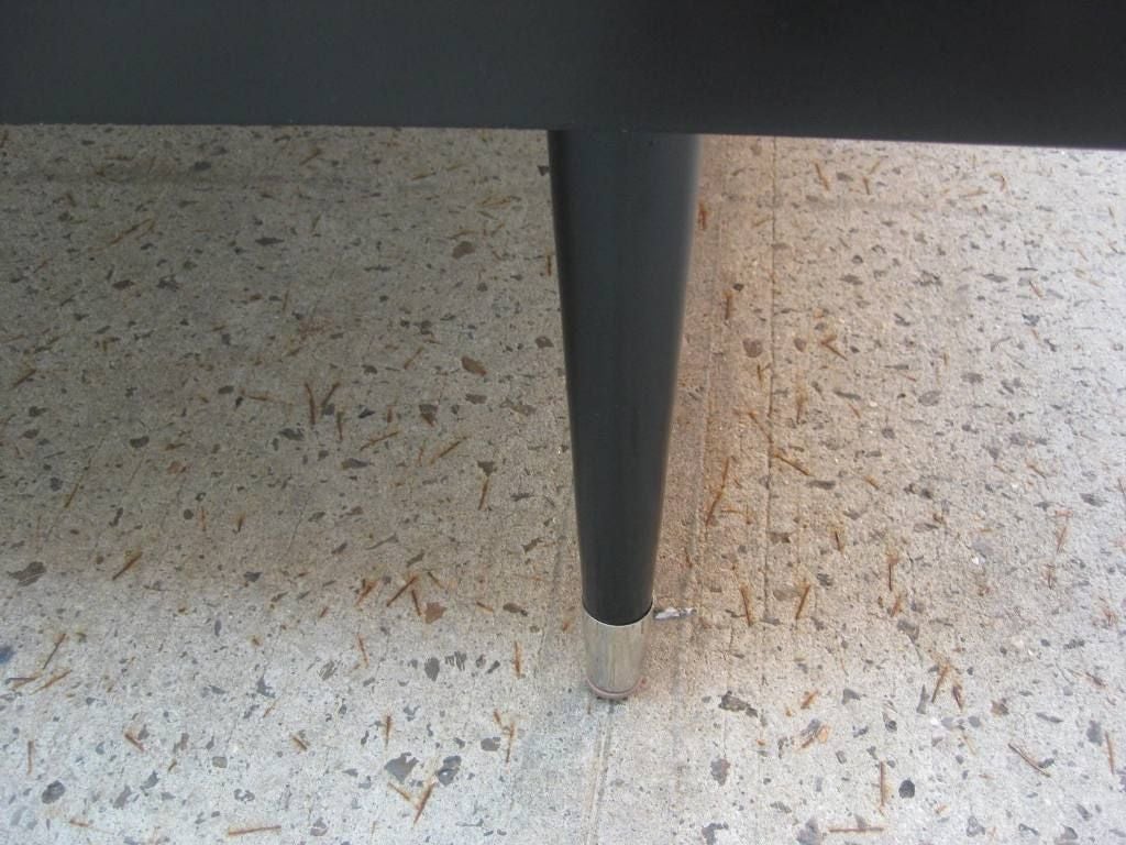 20th Century Single Modern Day Bed / Sofas