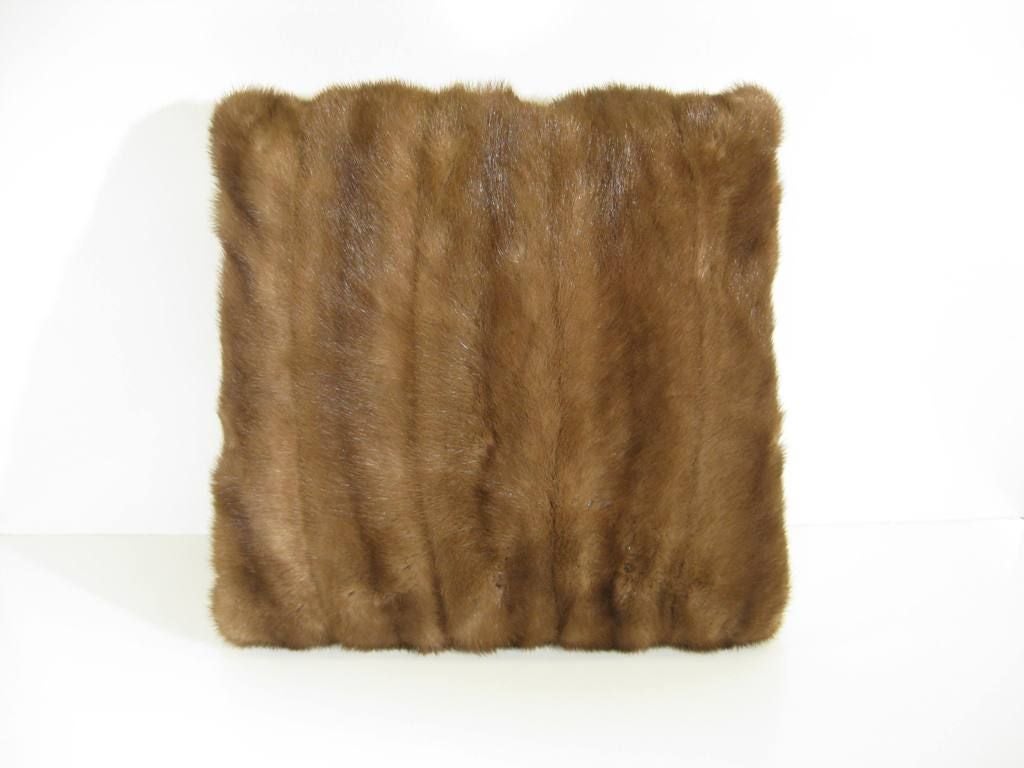 Selection of Luxurious Single and Pairs of Mink, Fox, Fur Pillows In Excellent Condition For Sale In Bronx, NY