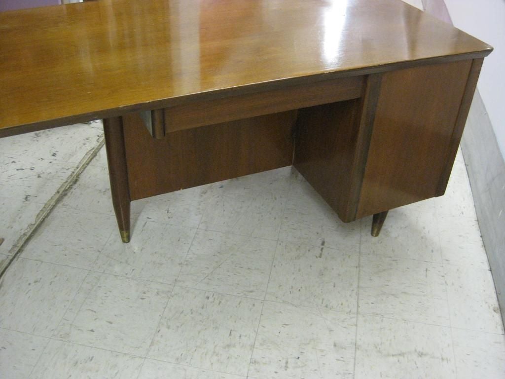 20th Century John Widdicomb Cantilever Partners Desk with Chair For Sale