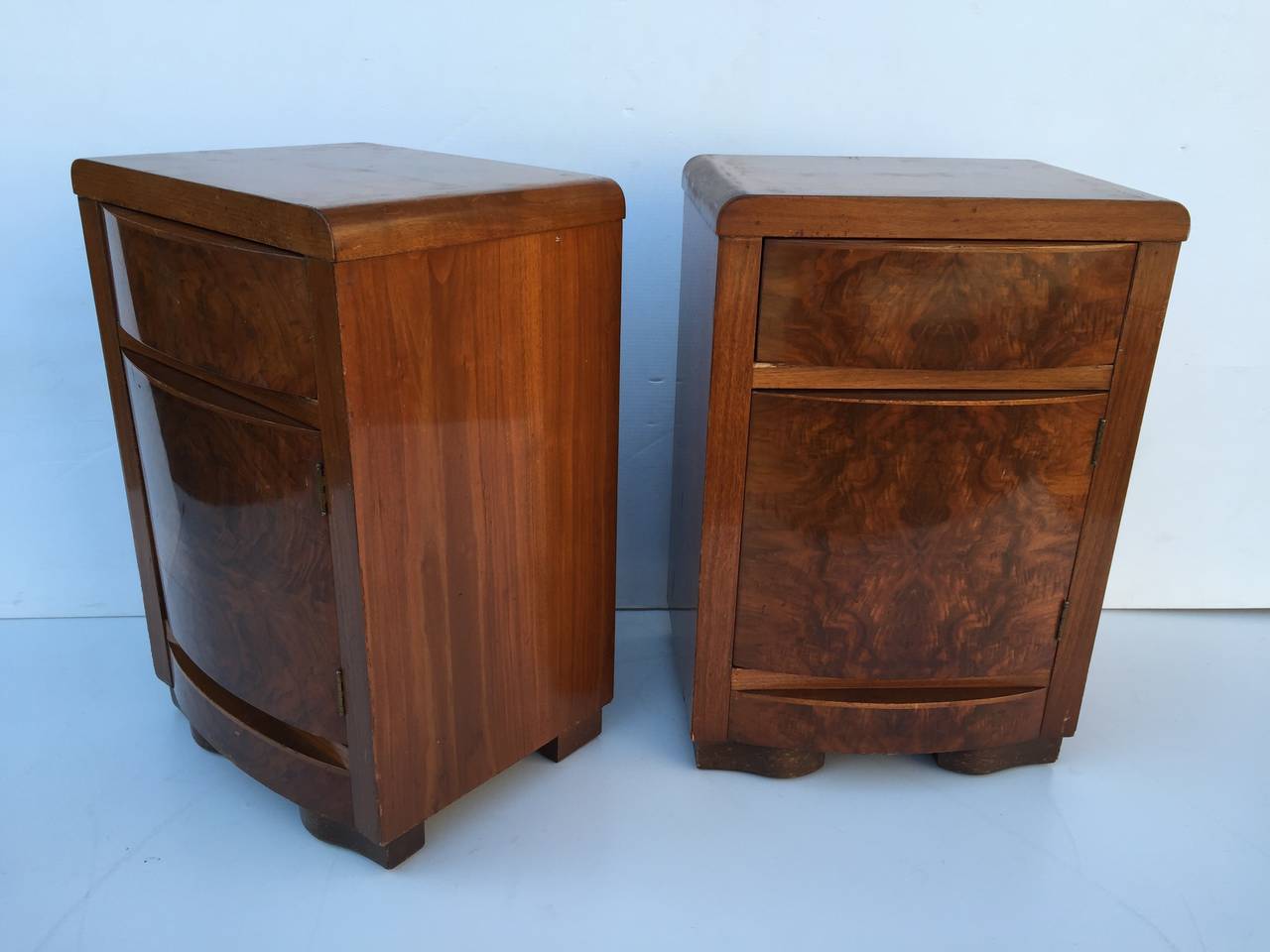 Pair of Art Deco End Tables In Good Condition In Bronx, NY